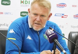 Prosinecki: "Rakipten daha iyi oynayarak maçı kaybediyoruz”