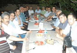 PTT Başmüdürü İhsan Afşin için yemek verildi