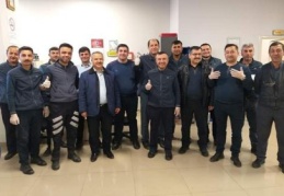 PTT çalışanları da alkışı hak ediyor