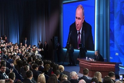 Putin: ABD&#039;nin Suriye&#039;den çekildiğine dair belirti yok