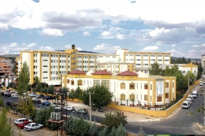 Rakibini finalde 103-30&#8217;luk skorla mağlup etti