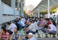 Ramazan ayının son cuması camiler doldu taştı