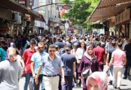 Ramazan Bayramı dolayısıyla çarşı ve pazarlarda alışveriş yoğunluğu yaşandı