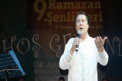Ramazan etkinliklerinde Ahmet Özhan&#8217;lı final