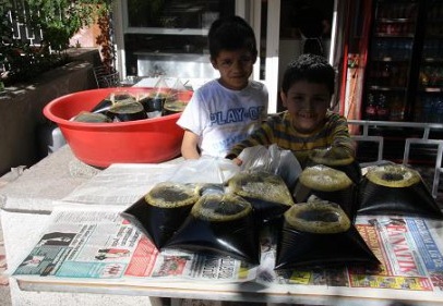 Ramazan kahkesi yine tezgahlarda yerini aldı
