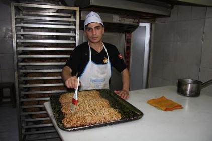 Ramazan kahkesi yine tezgahlarda yerini aldı