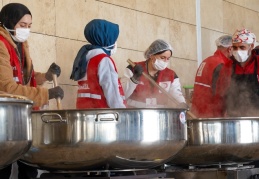 Ramazan’da 3 öğün yemek dağıtımı devam ediyor