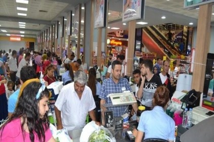 Ramazan&#8217;da asgari beslenme maliyeti bin 350 TL 