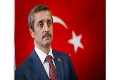 Recep Tayyip Erdoğan&#8217;ı tebrik etti.