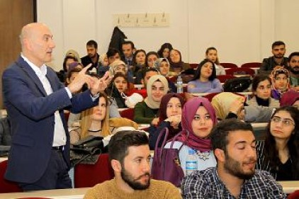 Rektör Yılmaz, yüksek takdir öğrencilerinin görüşlerini dinledi