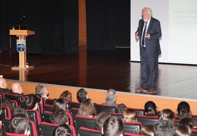 Renklerin Dansı”nı anlattı