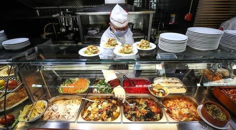 Restoran ve turizm işletmeleri yeni kurallarla açılmaya başlayacak
