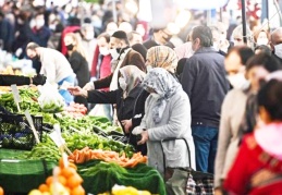 Reuters: Türkler, fiyat artışlarından kaçınmak için tüm parayı pirinç ve makarna stoklamaya yatırıyor