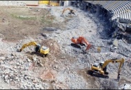 Riskli stadyumlar yıkılacak