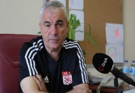 Rıza Çalımbay: "Maçlar Antalya’da oynansın" 