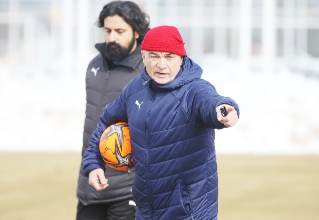 Rıza Çalımbay: “Tüm maçlarımız final niteliğinde”