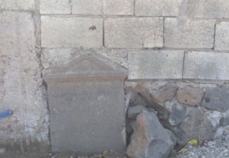 Roma dönemine ait tarihi mezar taşı bulundu