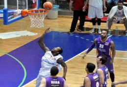 Royal Halı deplasmanda galip geldi 64-74