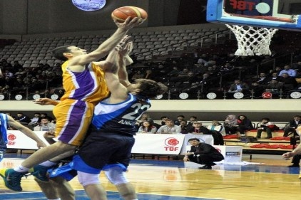 Royal Halı engel tanımıyor 80-66