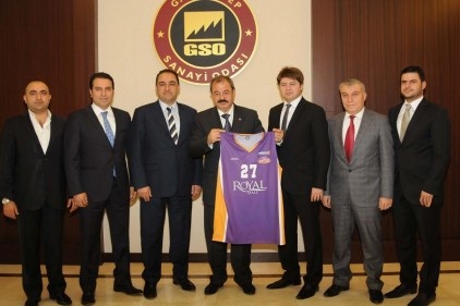 Royal Halı Gaziantep Basketbol  Takımı GSO&#8217;yu ziyaret etti
