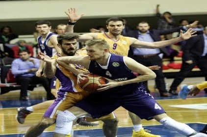 Royal Halı lideri bekliyor