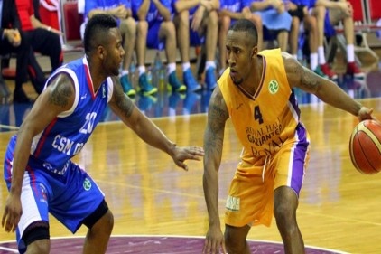 Royal kendi evinde mağlup