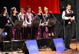 Ruhnevaz Türk Müziği Topluluğu konser verdi