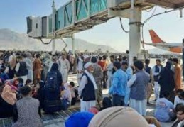 Rusya: Afganistan'dan kaçmak isteyenler için uçak göndermeye hazırız
