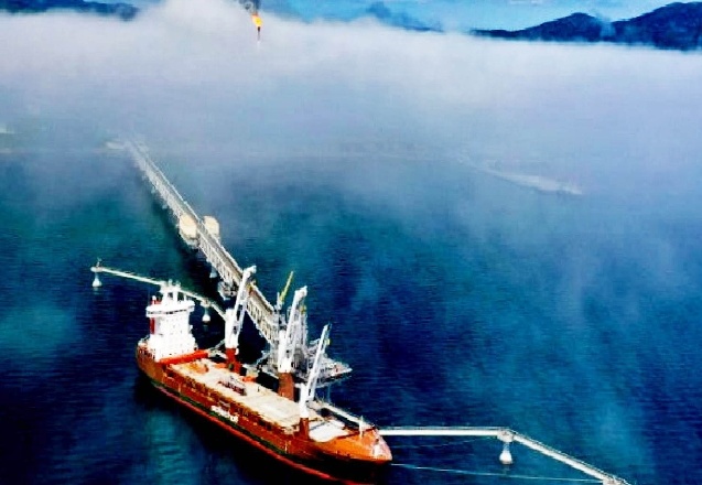 Rusya petrolüne ithalat yasağı tartışılıyor, petrol fiyatı 139 doları gördü