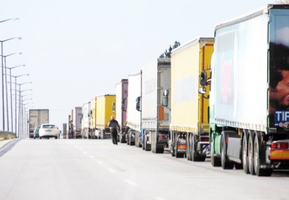 Rusya'da mahsur kalan Türk şoförleri yetkililerden destek bekliyor