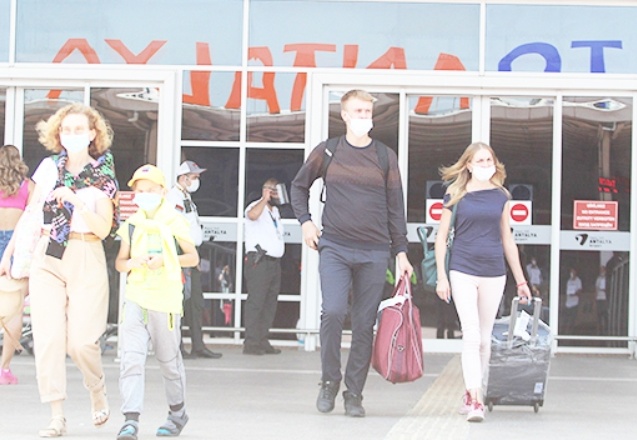 Rusya’dan Antalya’ya turist akını