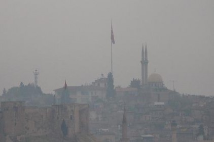 Sabah saatlerinde etkili olan sis kenti etkisi altına aldı