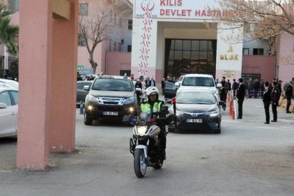 Sağlık Bakanı Demircan yaralı askerleri ziyaret etti 