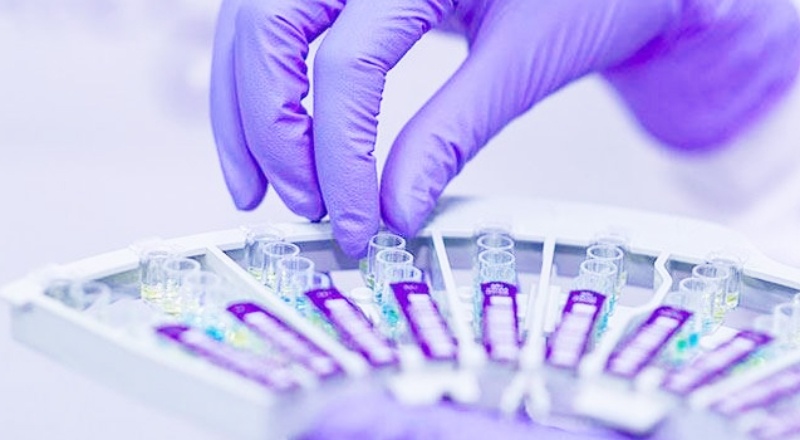 Sağlık Bakanı ‘ilkbahar’ dediği aşılama takvimini ‘sonbahar’a erteledi