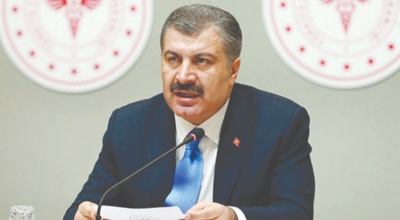 Sağlık Bakanı Koca: Covid-19 hastaları içinde aşı yaptırmayan gençlerin oranı arttı