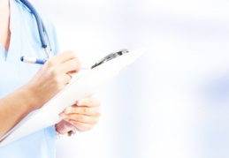 Sağlık çalışanlarını, hem enflasyon hem de salgın vurdu