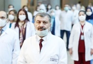 Sağlık düzenlemesini 'Gözünüz aydın' diye duyuran Bakan Koca'ya tepki