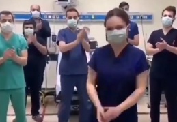 Sağlık Emekçileri: Kendinizi ve bizi koruduğunuz için bu alkışlar size