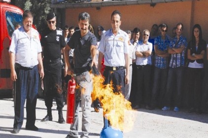 Sağlık Müdürlüğünde yangın tatbikatı yapıldı