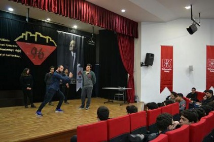 Sağlık ve savunma açısından Tai Chi&#8217;nin faydaları anlatıldı