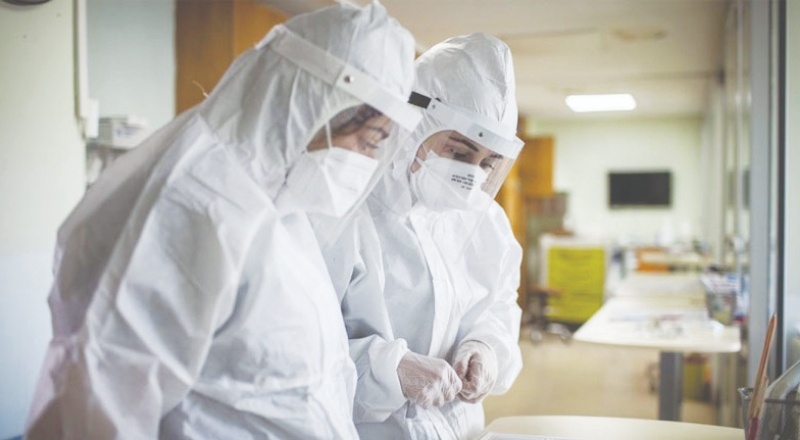 'Sağlıkçılar 11 aydır atama bekliyor, bakanlık kameraman alıyor'