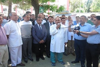 Sağlıkçılar, sağlıkta şiddet yasasının çıkmasını istiyor