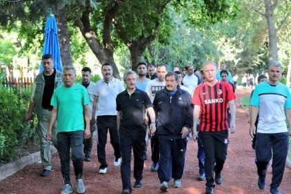 Sağlıklı yaşam yürüyüşü yapıldı