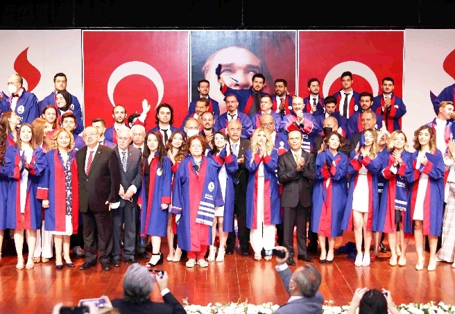 “Sağlıkta şiddetin, kadın ve çocuk istismarının son bulduğu bir ülke için”