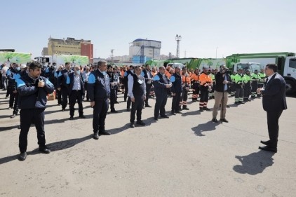 Sahada görev yapan belediye personeline 900 lira ödeme var
