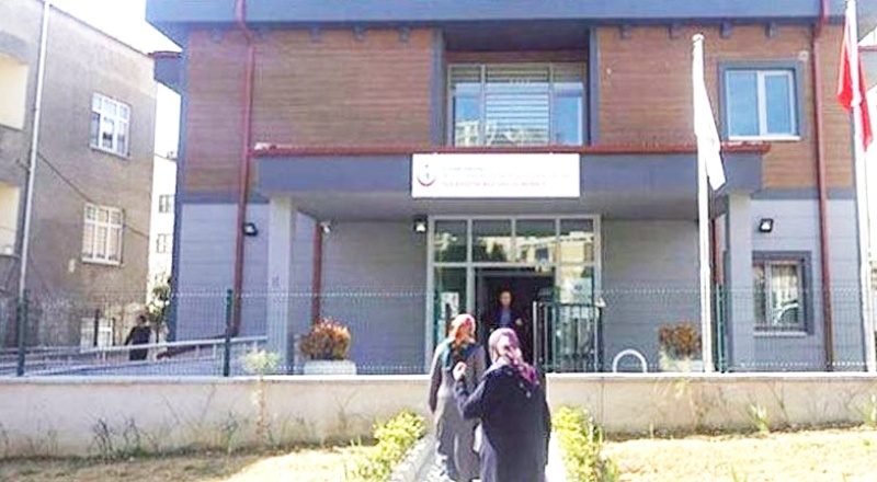 Sahibi tarafından 2 aile sağlığı merkezi satılığa çıkarıldı
