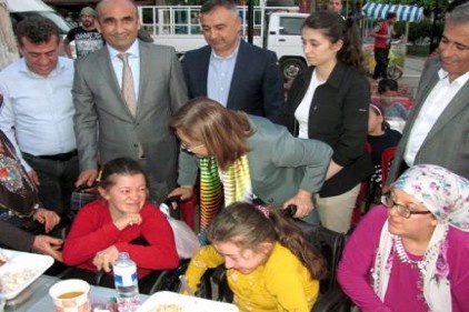 Şahin, bu kez Arabanlılar&#8217;la iftar yaptı