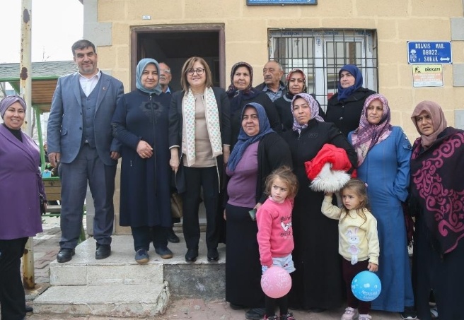 Şahin, Burak ve Belkıs mahallelerini ziyaret etti