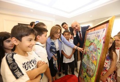 Şahin GKV'li çocukların hayallerine dokunuyor