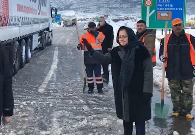 Şahin, Tarsus- Adana- Gaziantep Otoyolu’ndaydı